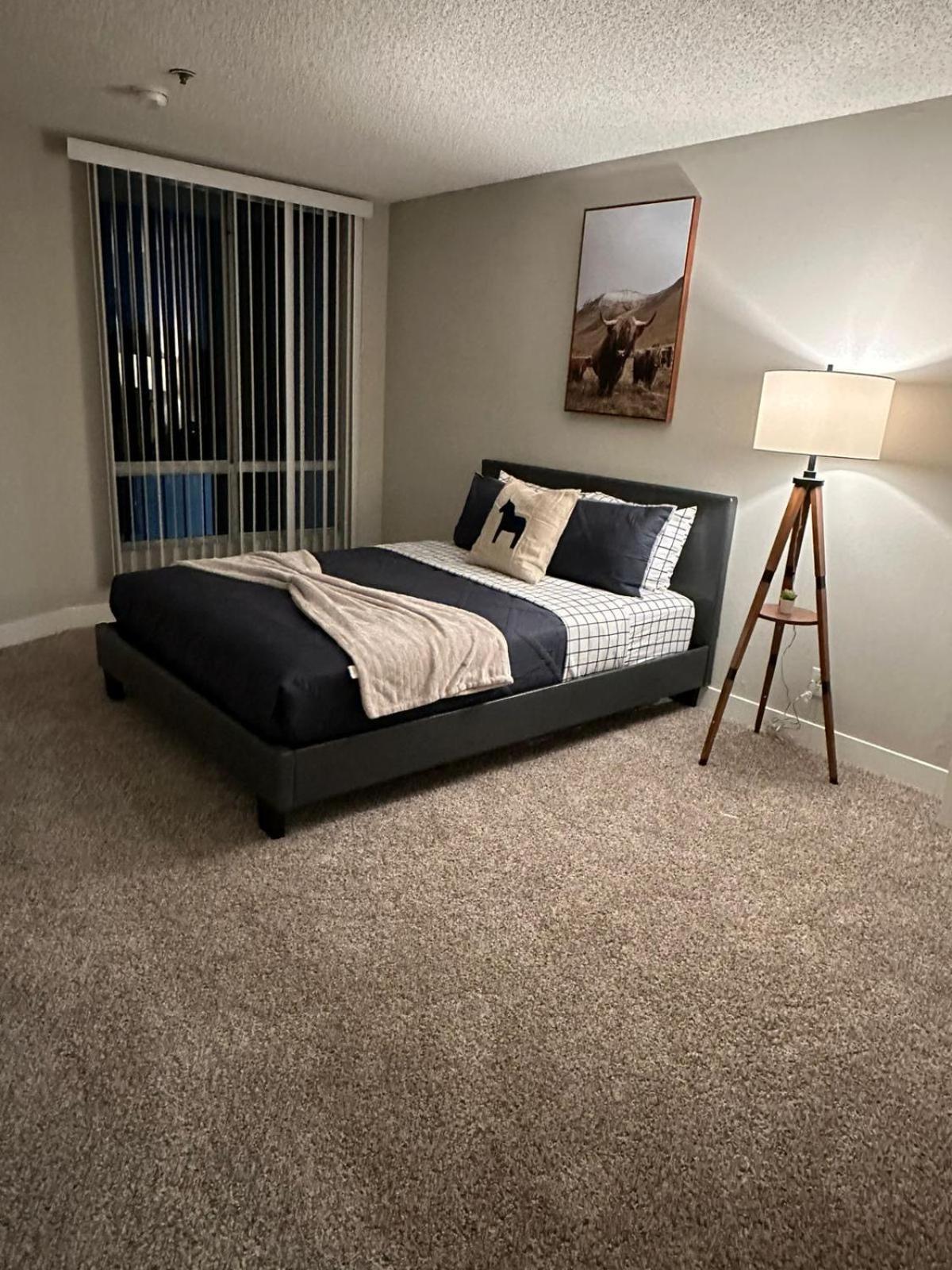 Hollywood Two Bedroom Close To Universal Los Angeles