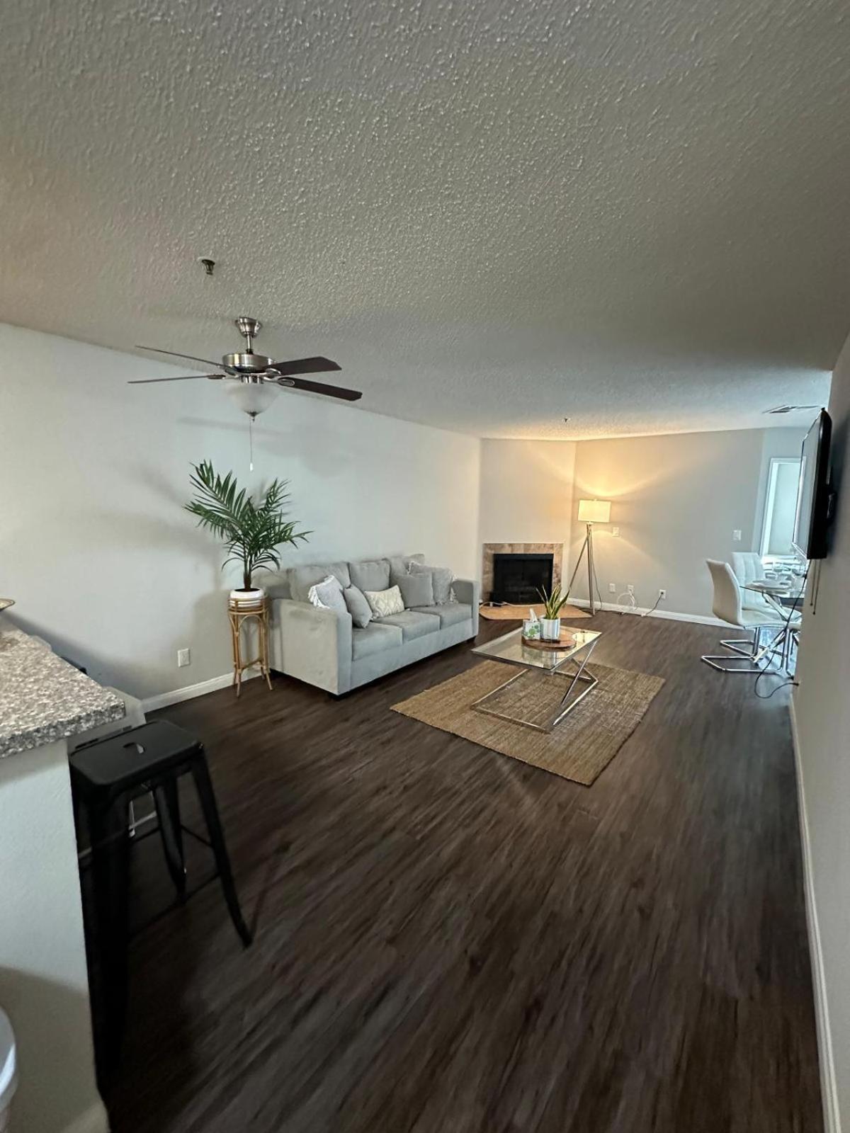 Hollywood Two Bedroom Close To Universal * Los Angeles